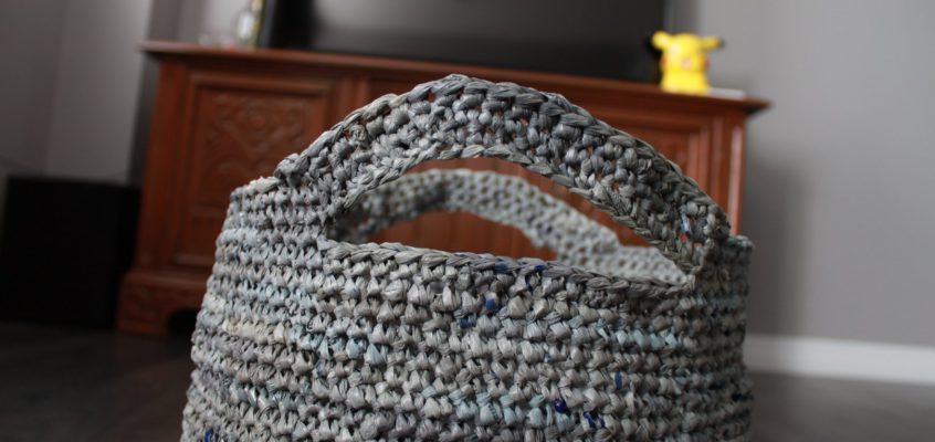 Crocheting with PLARN – Plastic (Bag) Yarn!